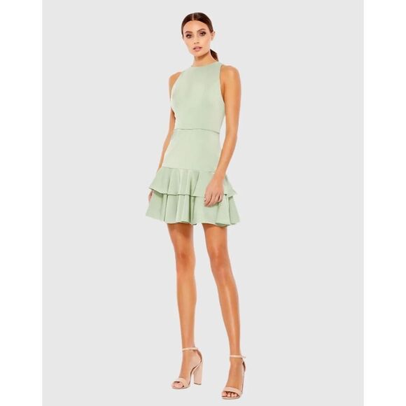 Mac Duggal NWT Ruffle Hem Sleeveless Skater Dress in Pistachio Size 8 - Picture 1 of 9